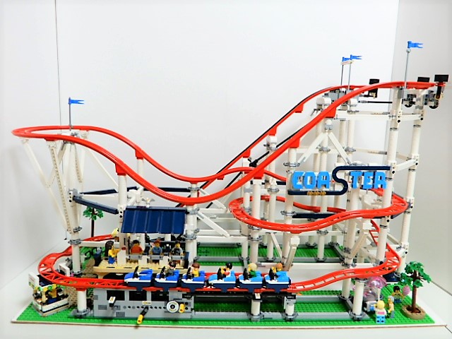 LEGO 10261 ローラーコースター - 小さな世界