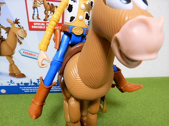 トイストーリー　ブルズアイ　アクアアドベンチャー Amazon.co.jp: ディズニー ピクサー『トイ・ストーリー 4