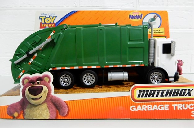 TOY STORY MATCHBOX Garbage Truck ゴミ収集車 - メルカリ