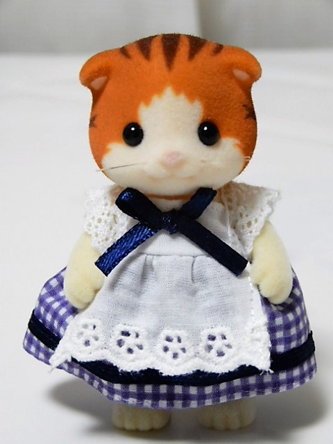 ネイビーローズテーブルウェア試着 - 小さな世界