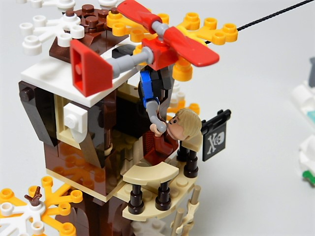 LEGO 21330 アイデア ホーム・アローン ㉔ 完成 - 小さな世界