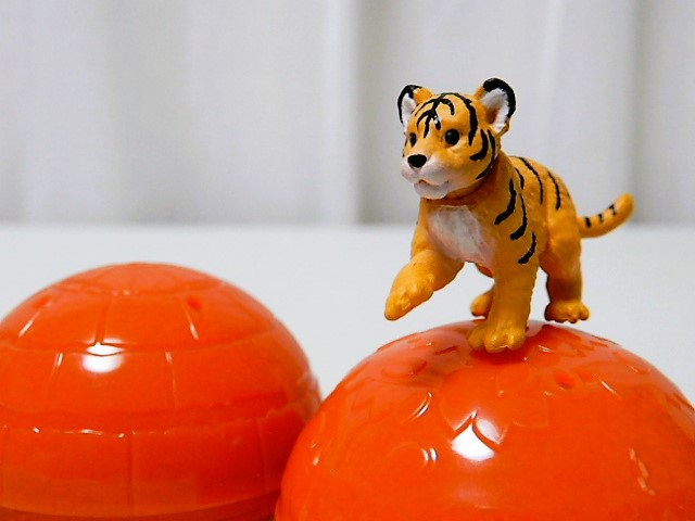 ノーティーZOO トラ ミニチュアマスコット 置物 飾り Little People フィッシャープライス 動物－タイガー