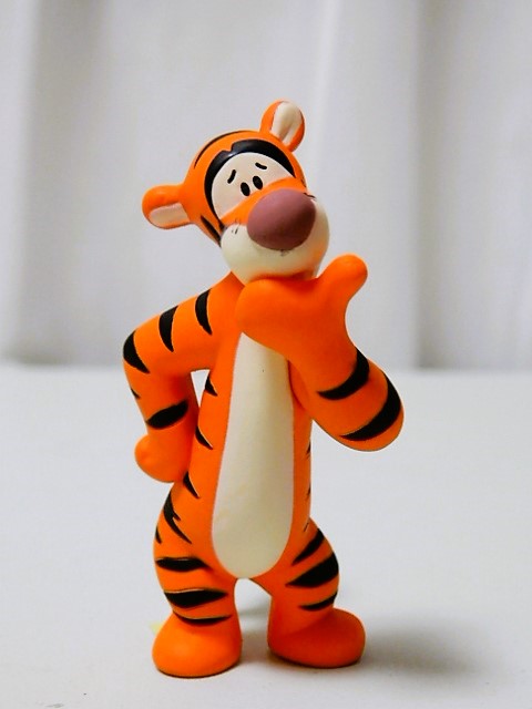 アシェット】ディズニーマジカルミュージックシアター 6号 - 小さな世界