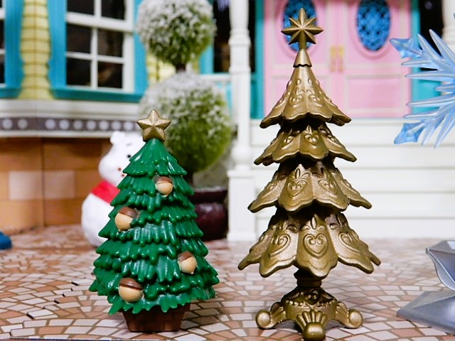 ディズニードールハウスのクリスマスツリー - 小さな世界