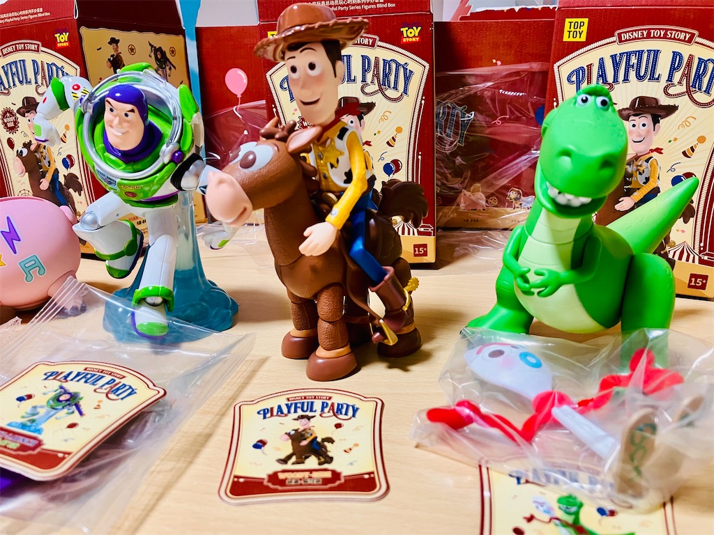 TOP TOY トイストーリー プレイフルパーティー BOX - 小さな世界