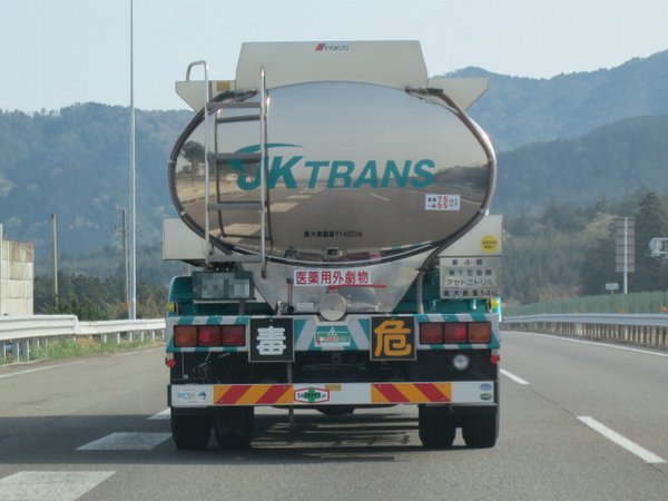 f:id:dukecave:20170103220513j:plain f:id:dukecave:20170103220513j:plain