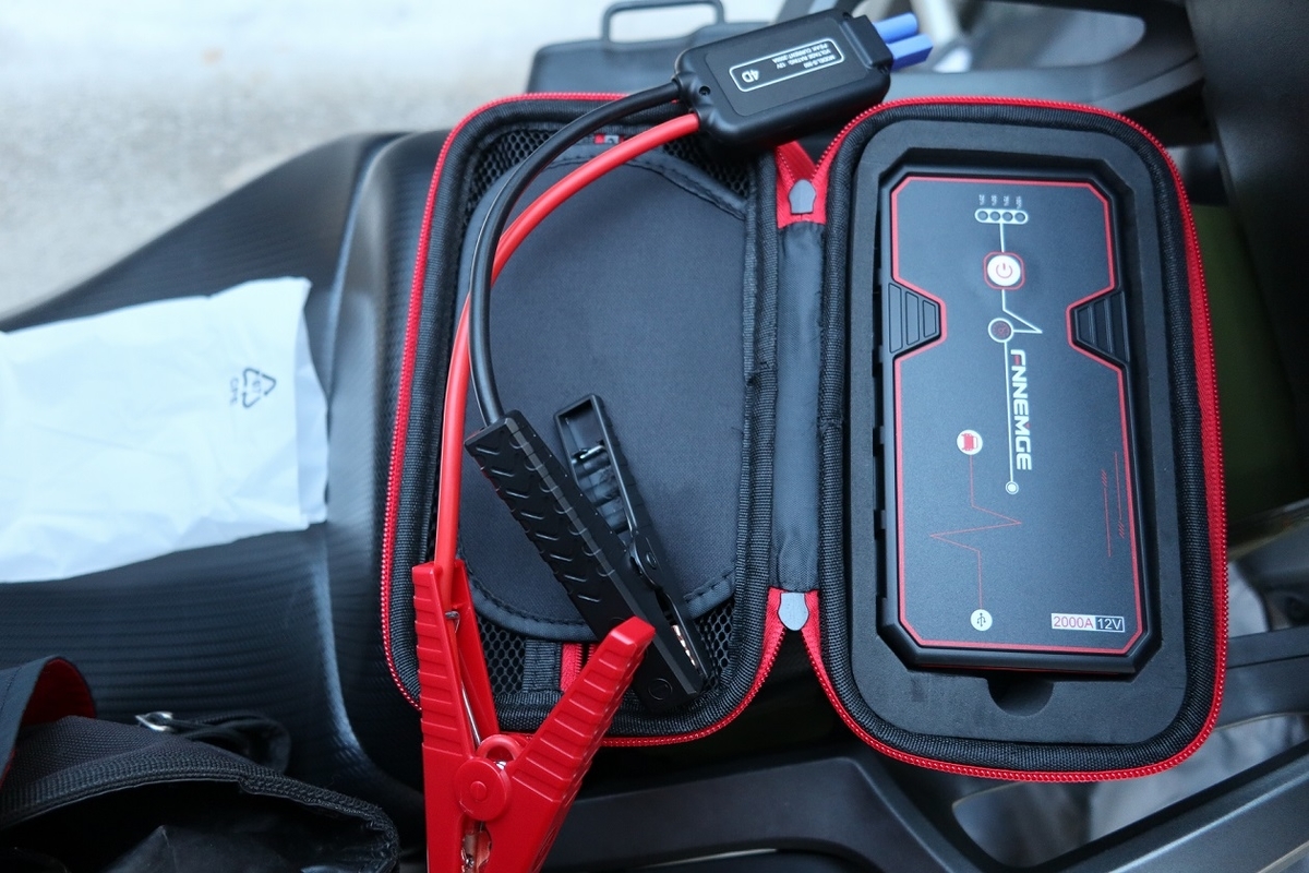 Nc700x Dct バッテリー交換 バイクで行く登山と巡礼の旅