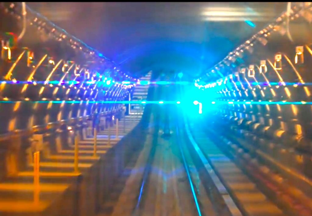 雑感 地下鉄トンネルの最新非常用設備がすごい ニューヨーク Learn English With Fun