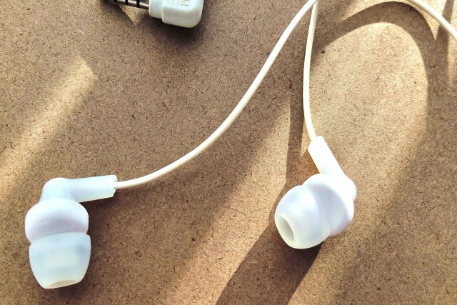 イヤホンのフィルターが取れた！代用品・直し方・おすすめ交換