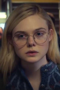 バイオレット・マーキー（エル・ファニング）