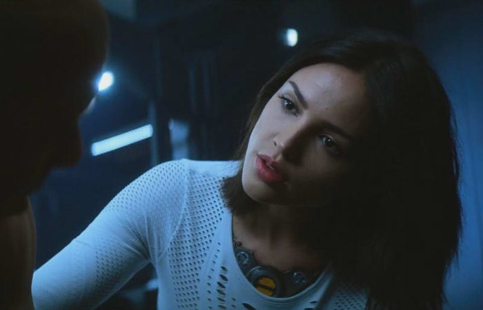 KT / エイザ・ゴンザレス