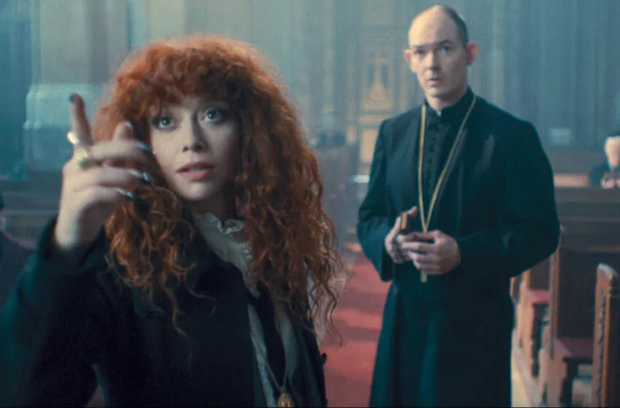 『ロシアン・ドール：謎のタイムループ』シーズン2の一場面