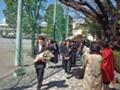 風に向かって前進