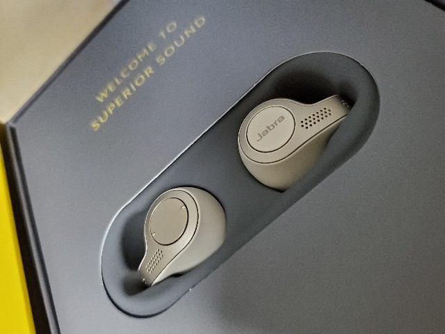 Jabra-Elite-65t_Box-opening_image