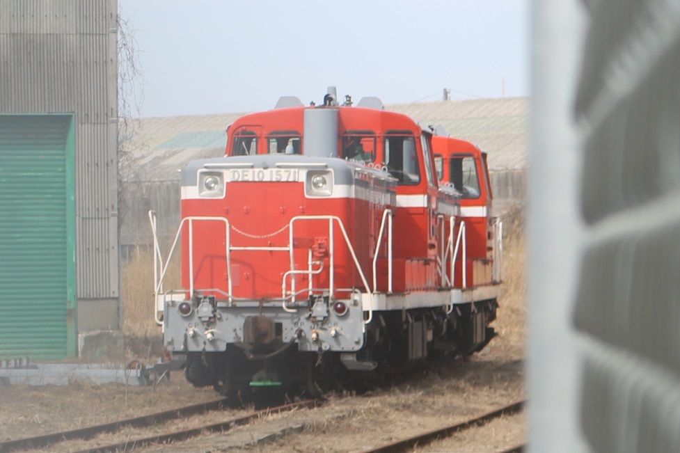 JR東日本 廃車回送されたのに除籍されない機関車の特徴を見る - てつと
