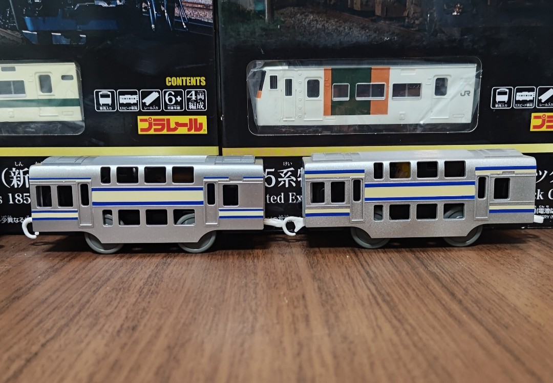 E217系が全色誕生！更新色の特徴がよく捉えられている プラレール E217