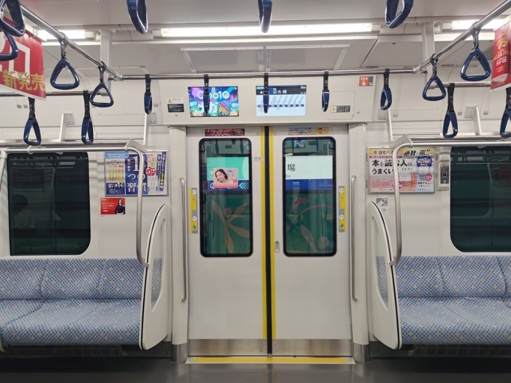 祝】東臨71-000形デビュー！内装の様子を一番列車で観察！ - てつとお