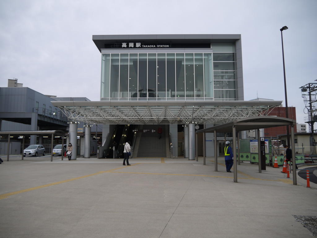 高岡駅