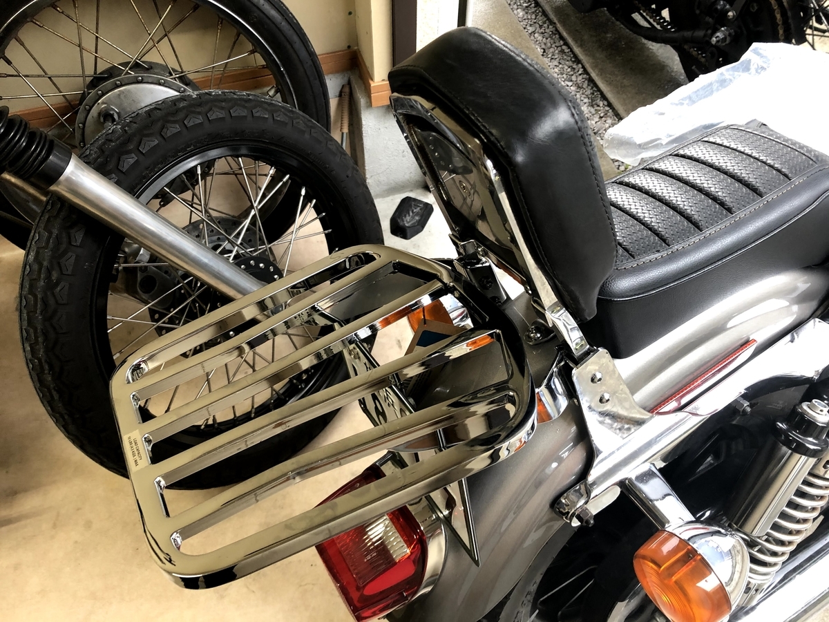 オートバイの荷物ラック オートバイリアフェンダーラックツールボックス荷物ホルダーサドルサポート貨物棚マウントブラケット 用 FTR 用 FTR 223  レトロ FTR223 オートバイリアフェンダーラックツールボックス荷物ホルダーサドルバッグサポート貨物棚マウント リアカーゴ ... バイク用 リアキャリア バイク用 リアキャリア オートバイリア荷物フェンダー荷物ラック貨物サドルバッグホルダー棚ブラケッ に適合する