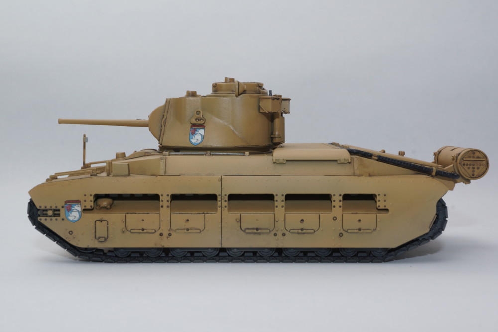 1/48 マチルダII歩兵戦車 Mk.III/IV -ガルパン 聖グロリアーナ仕様で