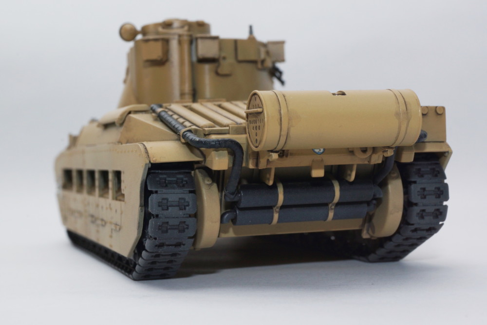 1/48 マチルダII歩兵戦車 Mk.III/IV -ガルパン 聖グロリアーナ仕様で