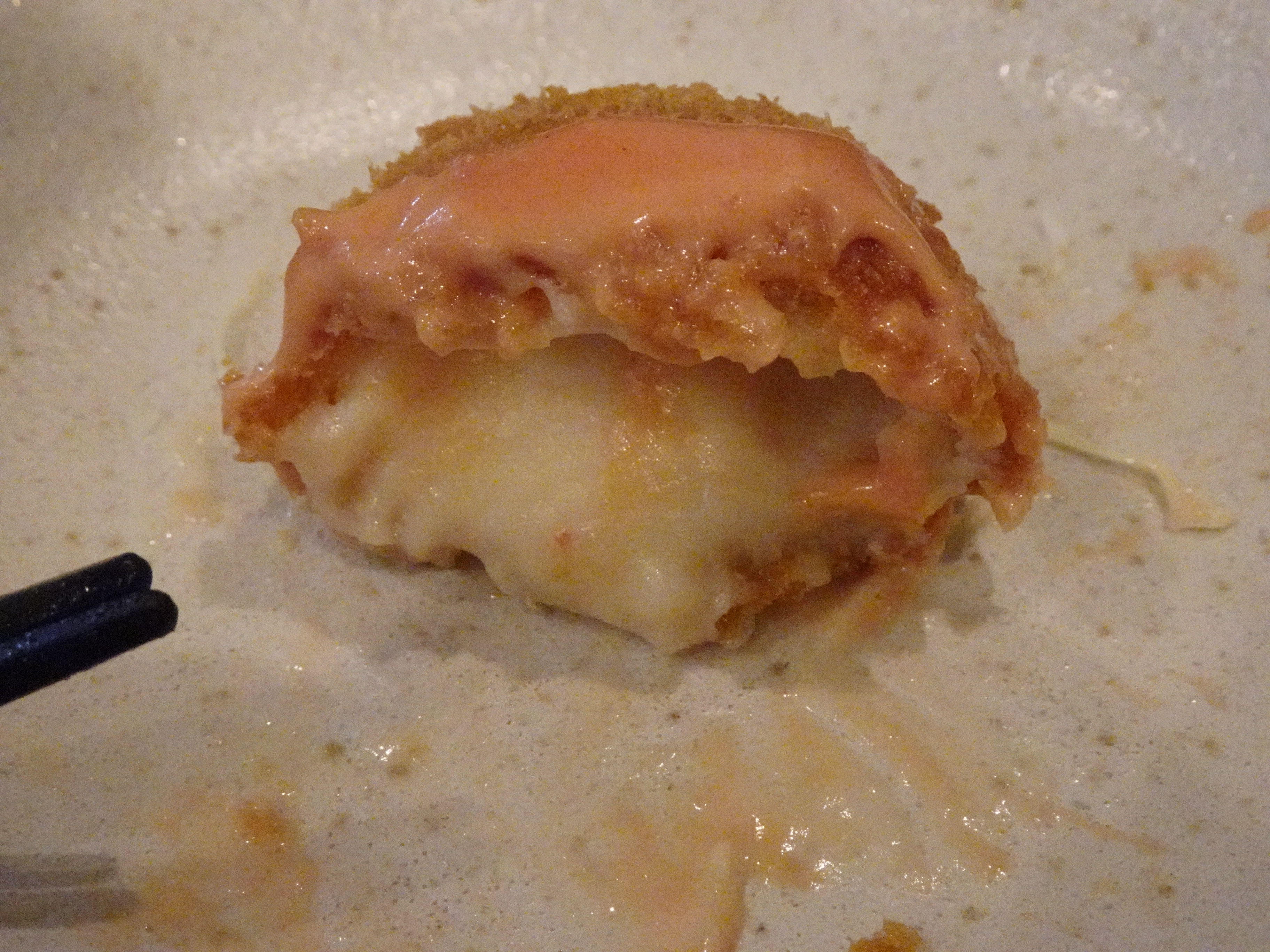 カニクリームコロッケの断面