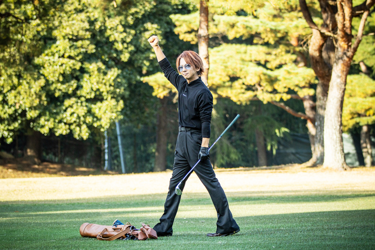 オールドクラブとの出逢いを楽しむ SOPHIA松岡充のゴルフライフ - BRUDER