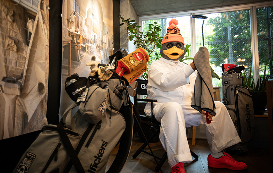 みにくいアヒルが「ZOZOチャンピオンシップ」の公式マスコットになる