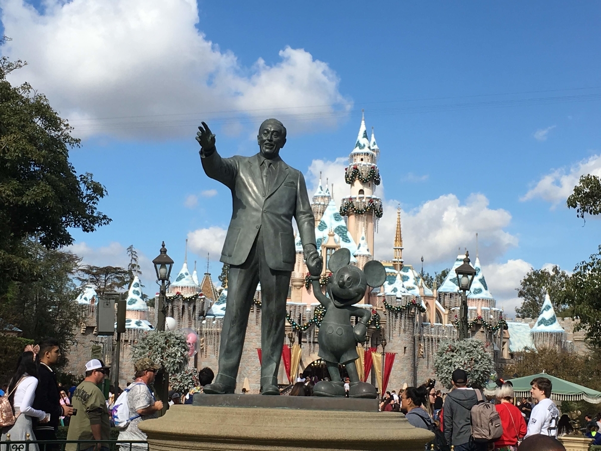 ダイニングパッケージを使って大人気ショーファンタズミックを鑑賞 18アナハイム Amy S Diary Travel Art Food And Disney Lover