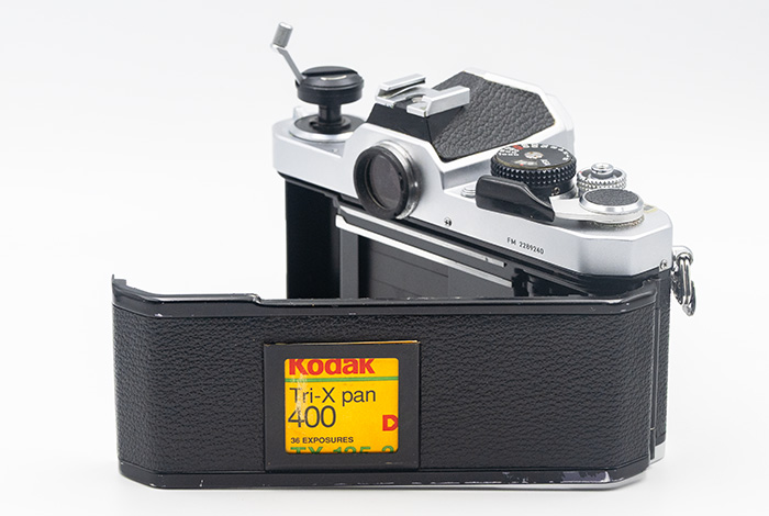 ヤフオクでNikon FMとモータードライブMD-12を購入 - 鉄風味な写真日記