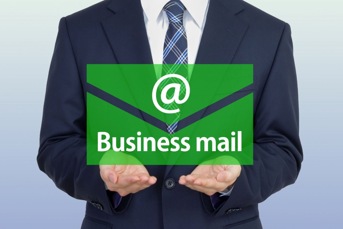 話を変えるときに使える！ビジネスメールのお役立ち表現 - 笑顔で行こう