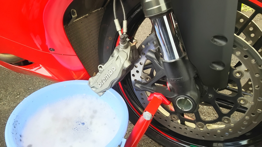 フロントブレーキキャリパ メンテナンス ブレンボ Brembo Ducati 9 Panigaleいじり
