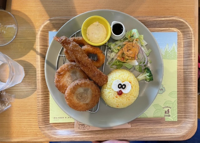 藤子 F 不二雄ミュージアムへ行ったよ 旅と食と糸と花 藤子 F 不二雄ミュージアムへ行ったよ 旅と食と糸と花
