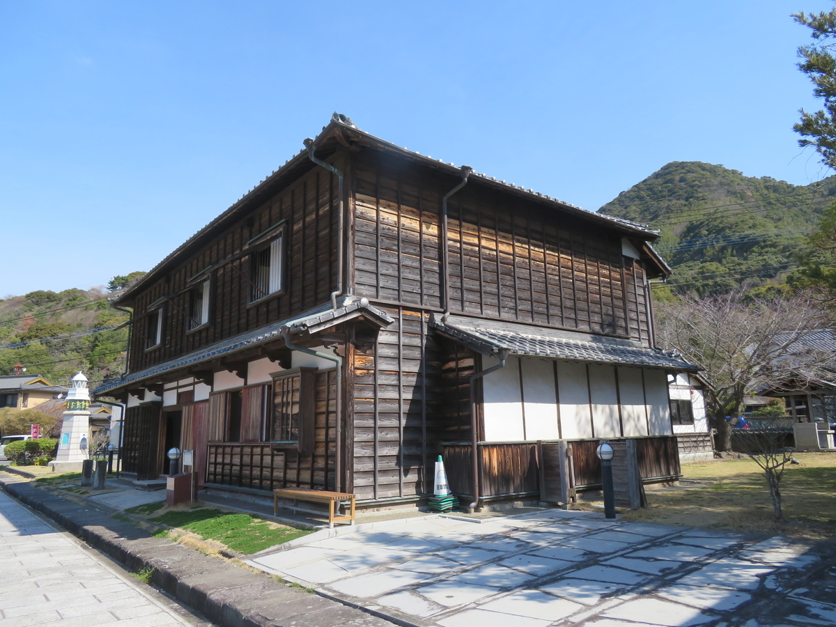 f:id:eiji-chan:20190314224938j:plain f:id:eiji-chan:20190314224938j:plain