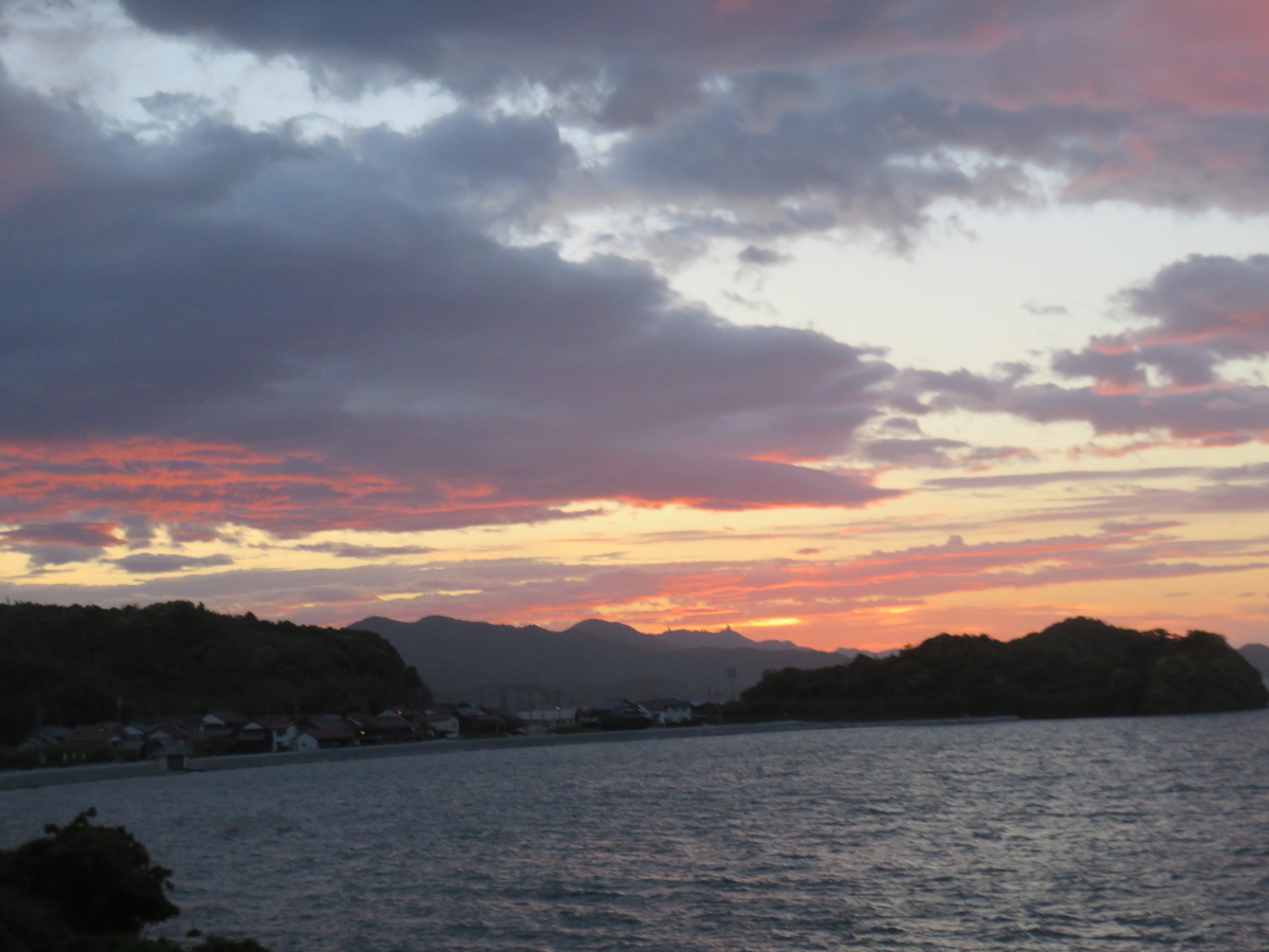 f:id:eiji-chan:20190522230216j:plain f:id:eiji-chan:20190522230216j:plain