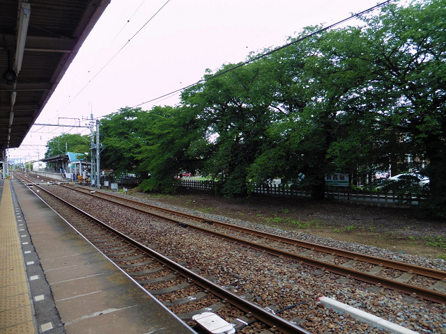 国谷駅下りホーム