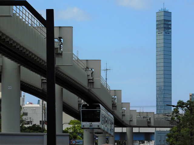 「マリーンズ号」＠市役所前駅