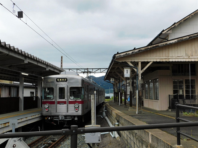 湯田中駅構内