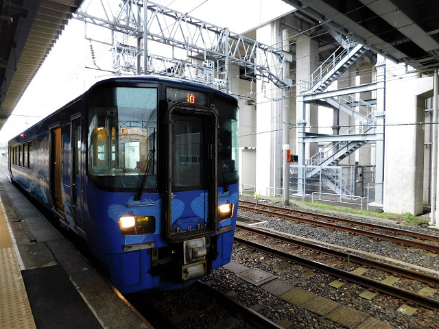 ET122形K7編成＠糸魚川駅