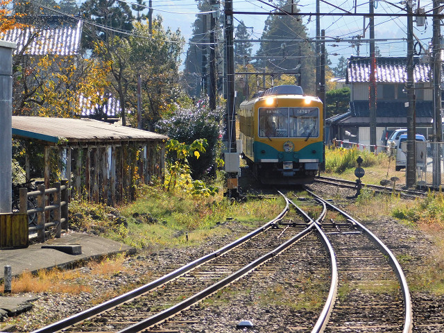 電鉄富山行き普通列車（岩峅寺11：55発）