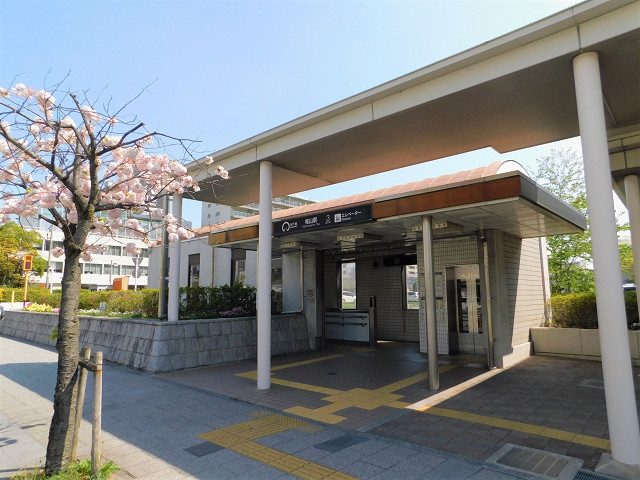 桜山駅出入口