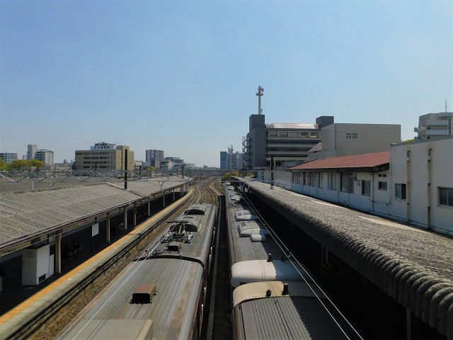 熱田駅構内