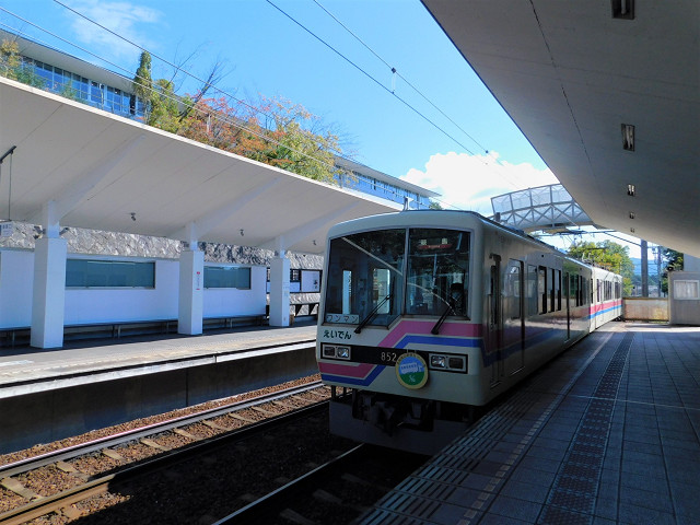 鞍馬行き列車（京都精華大前11：17発）