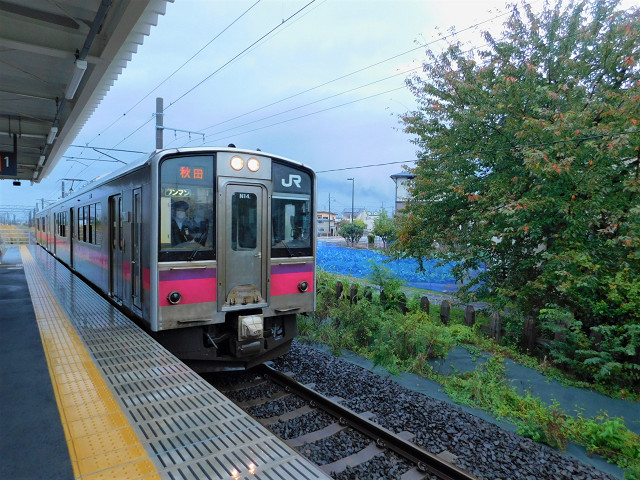 秋田行き普通列車（泉外旭川10：56発）