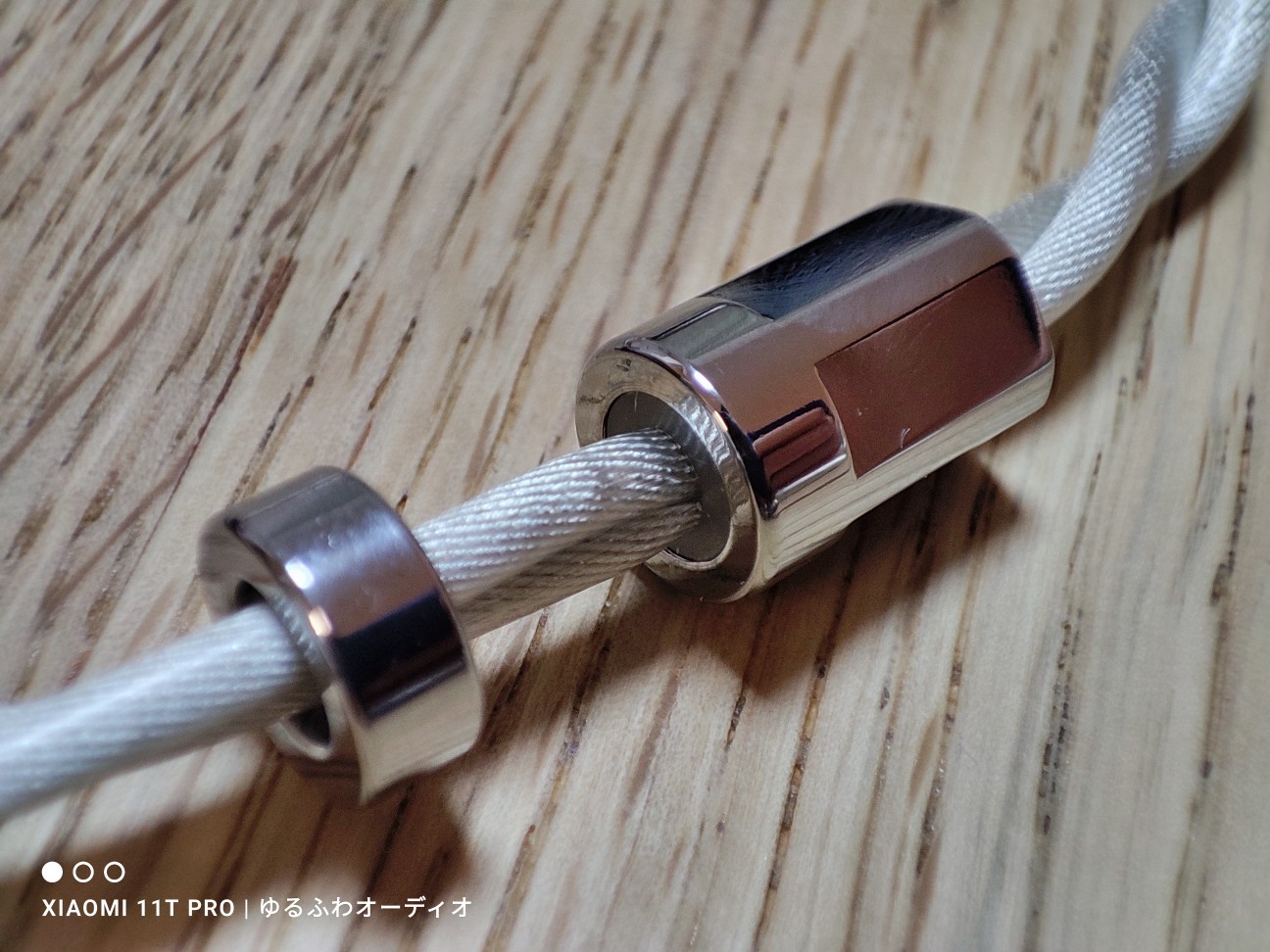 SIMGOT EA500 +JSHiFi銀月4.4mmバランスケーブル インプレ：JSHiFi 銀月（簡易レビュー） 結論：見た目と中域表現が