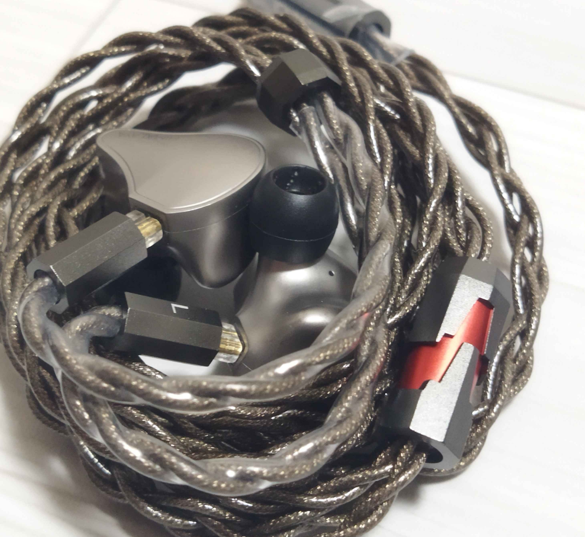 れいんのレビュー：『 Yongse Mars-X 』 素直な音で素直に聴ける、クセ