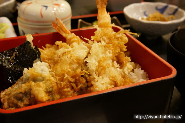 【ランチ】古北美食坊・二条～古北ぶらり散歩 - 上海時々スケート。