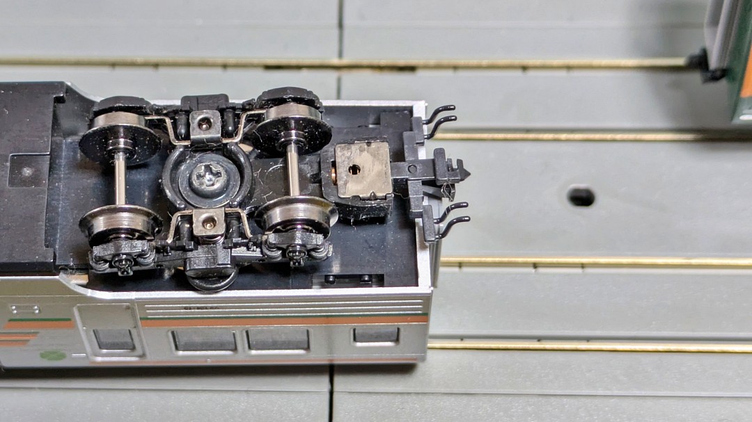 Nゲージ連結器】113系サロの連結 KATO+TOMIX BM用フック付きカプラー