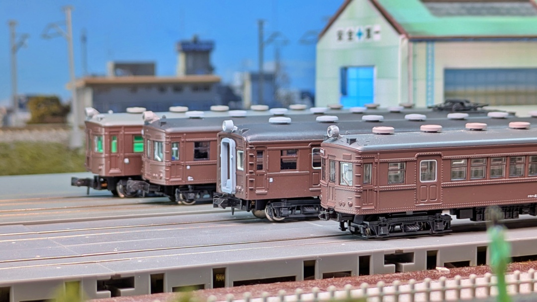 94、鉄道模型 7両編成 ダークブラウン Nゲージ】国鉄40系電車半流+平妻4両 ぶどう色編成【塗装】 - エルムDCC
