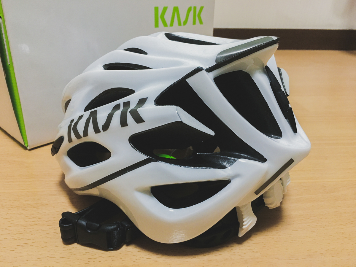 荒北くんのヘルメットを探した結果、KASK MOJITO X（ホワイト）に 